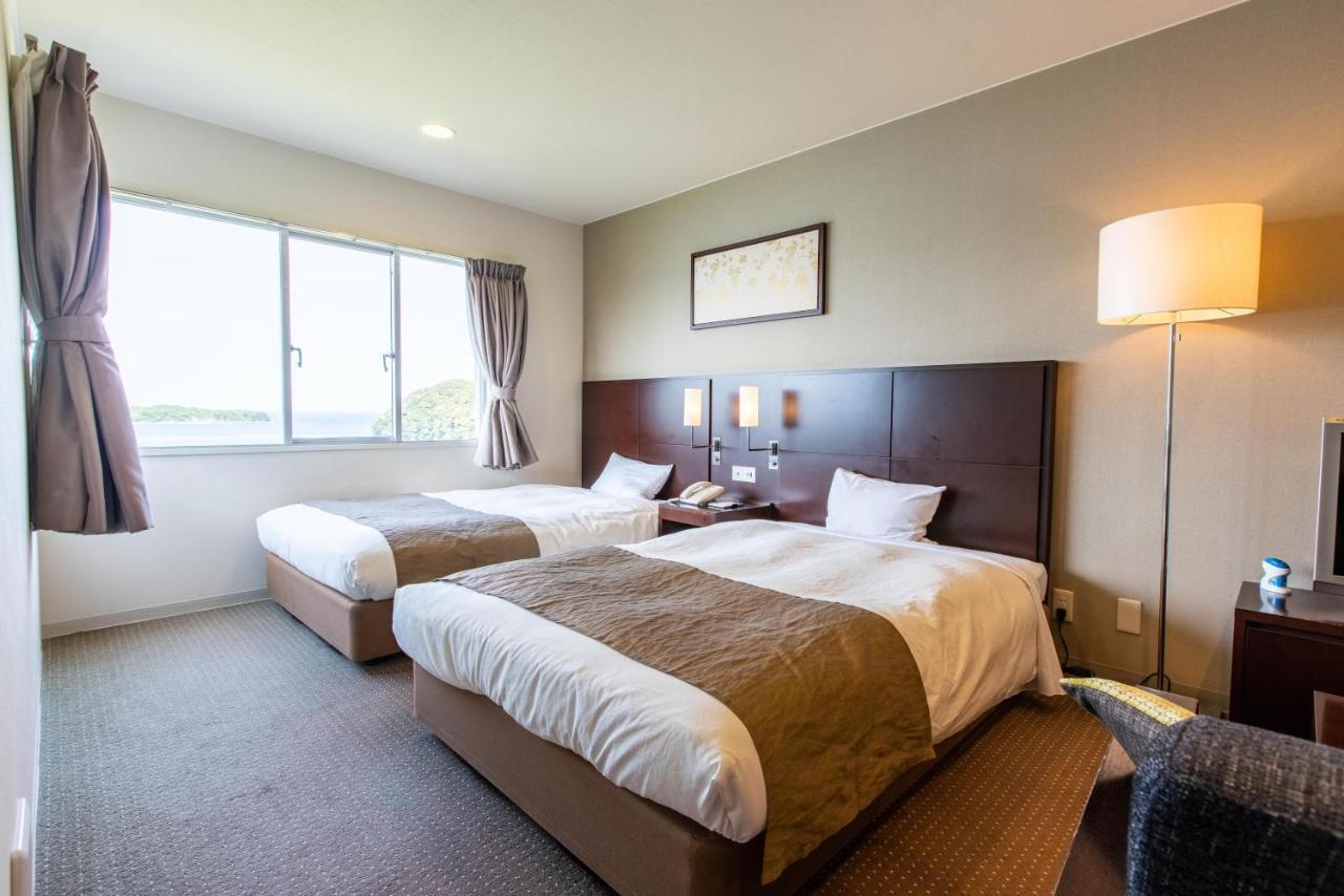 Wisterian Life Club Toba Hotel Bagian luar foto